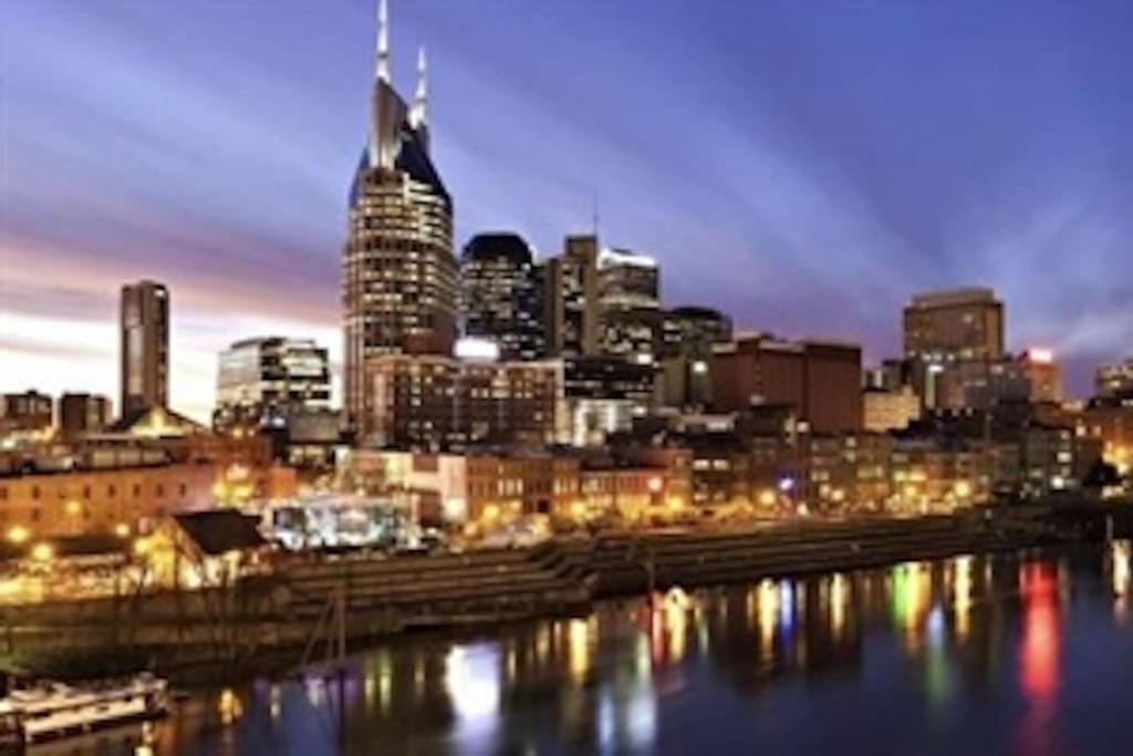 Downtown Nashville Riverfront Condo Exterior photo